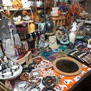 💎👯‍♀️Apothecary Here ✌🏻♥️